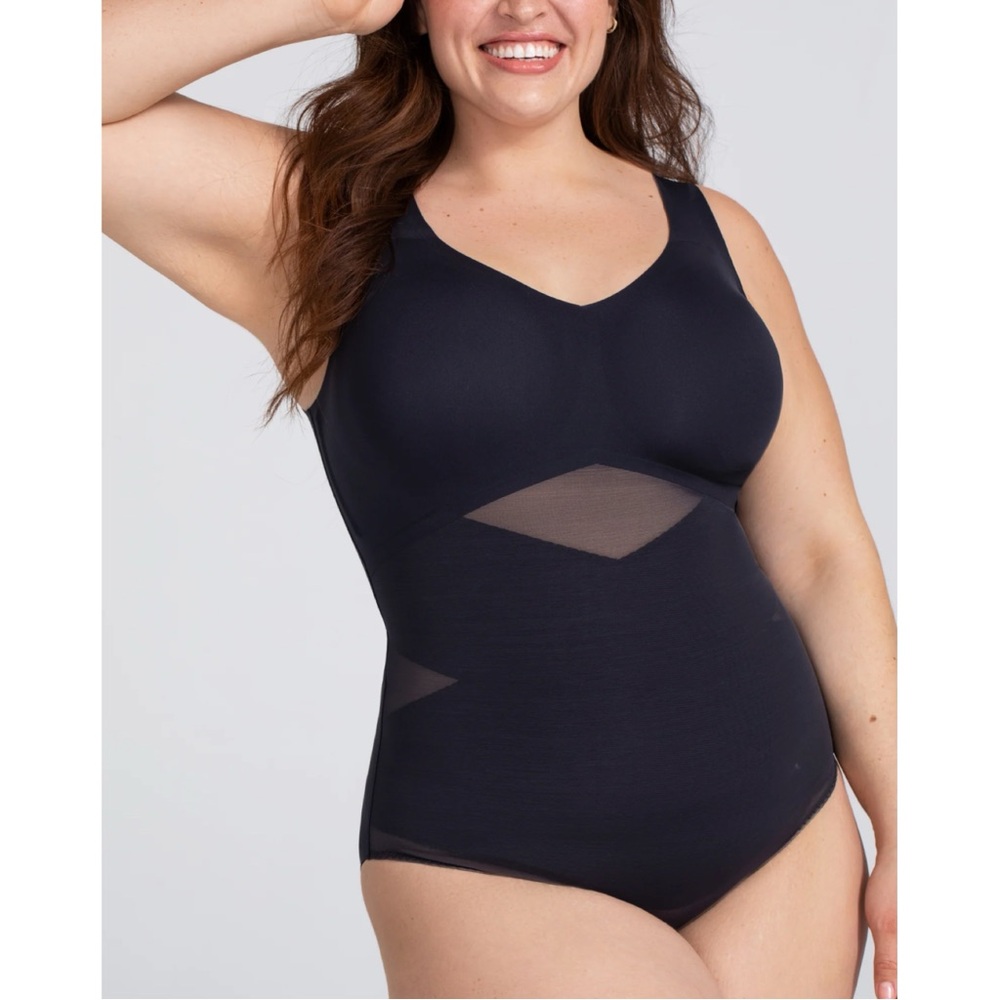HONEYLOVE 'Tank Bodysuit' in Runway Black